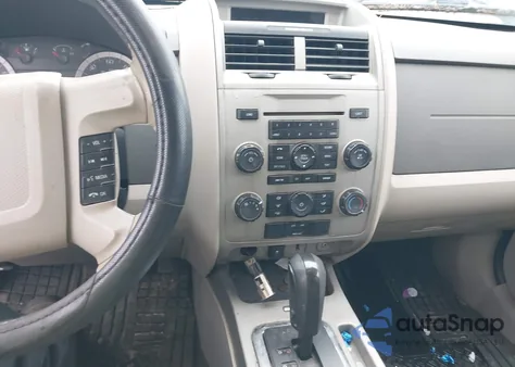 2010 Ford Escape из США, поврежденный, VIN 1FMCUODGXAKC24869